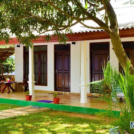 Niduwari Lake Homestay Дамбулла Екстер'єр фото